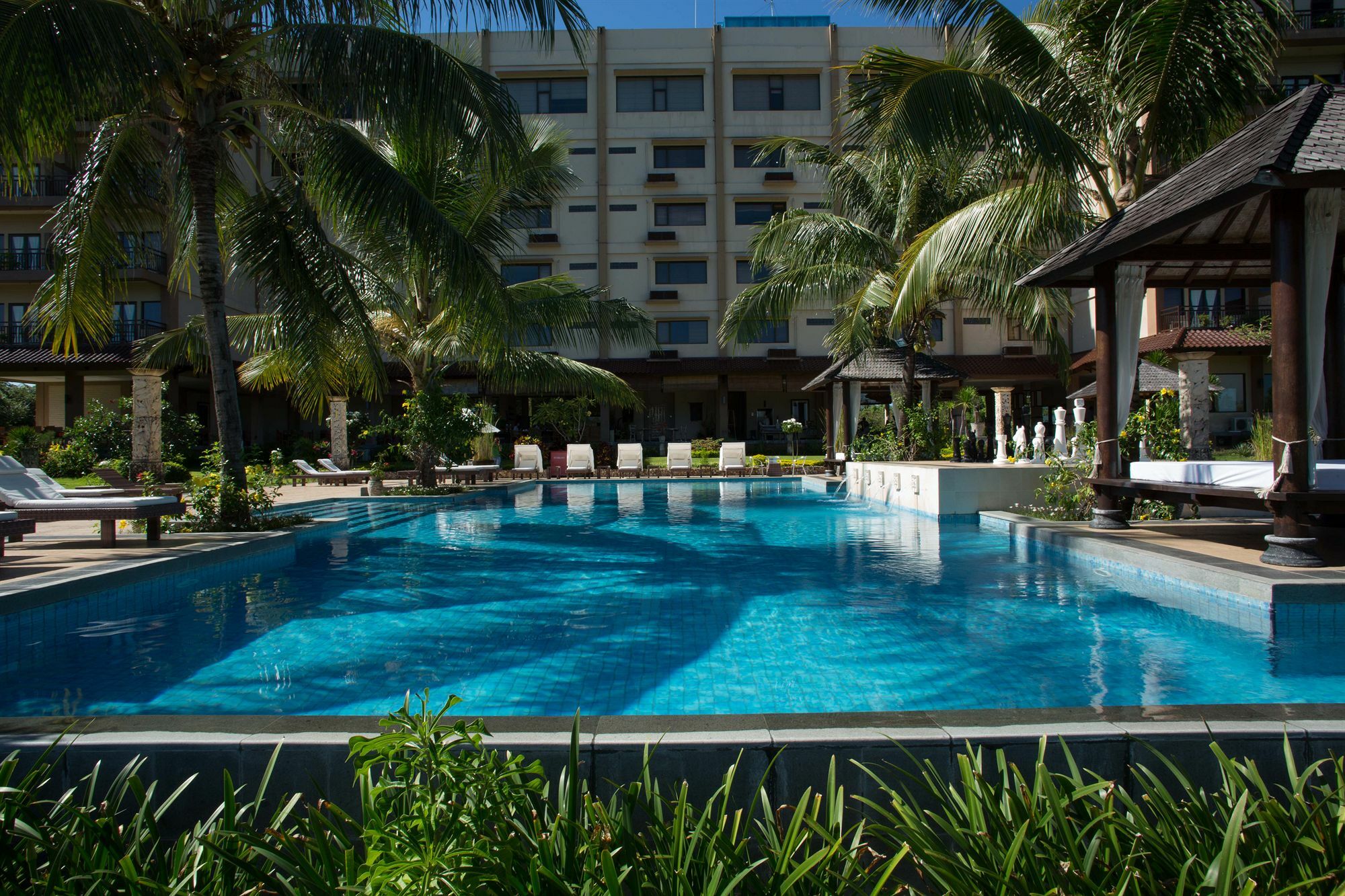 The Jayakarta Suites Komodo Flores Labuan Bajo Exterior foto